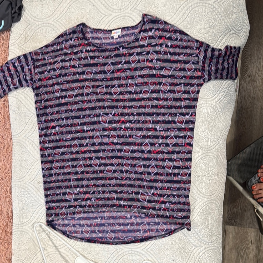 LuLaRoe Black Boxy Blouse with Relaxed Fit